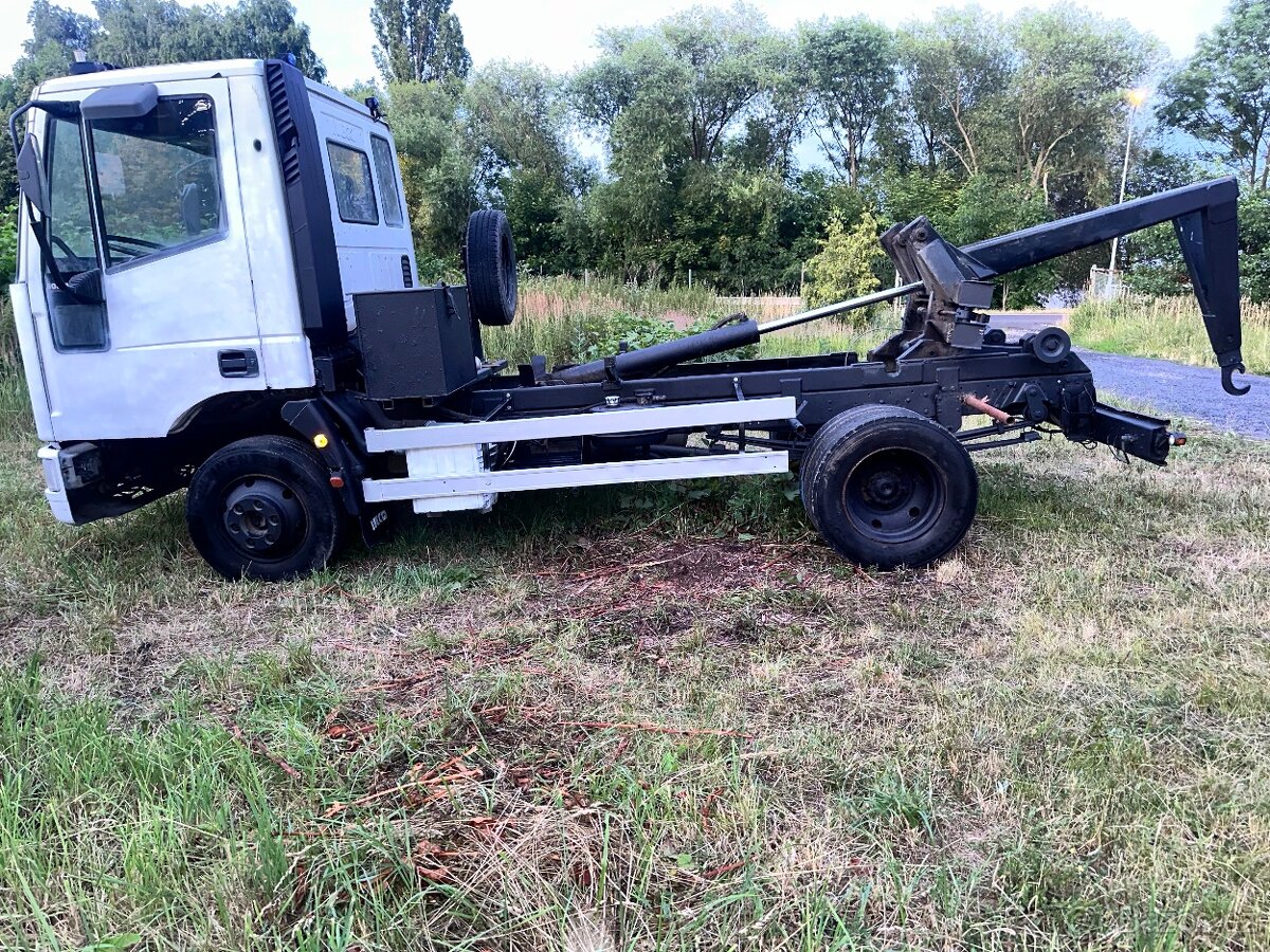 IVECO NOSIČ KONTEJNERŮ 60E14