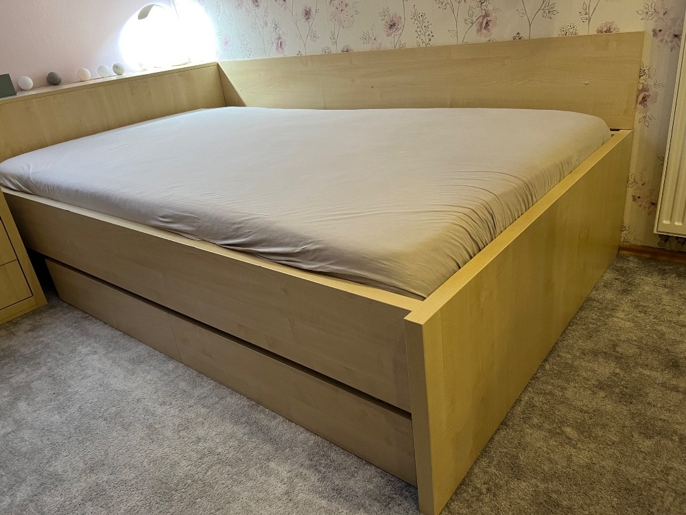 Postel 1,5 lůžko + 2x úložný prostor - TOP STAV