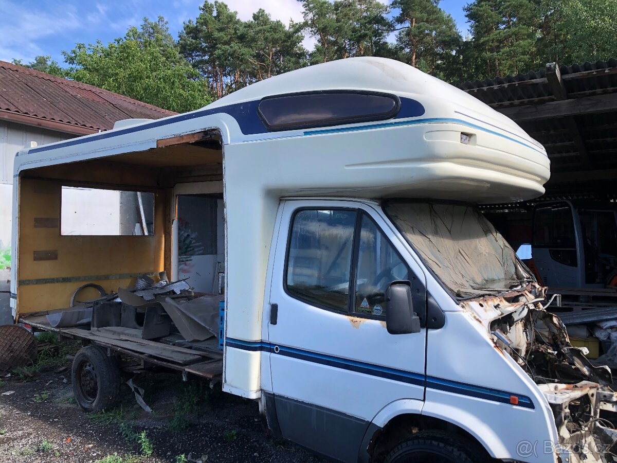 Střecha na obytný vůz Ford