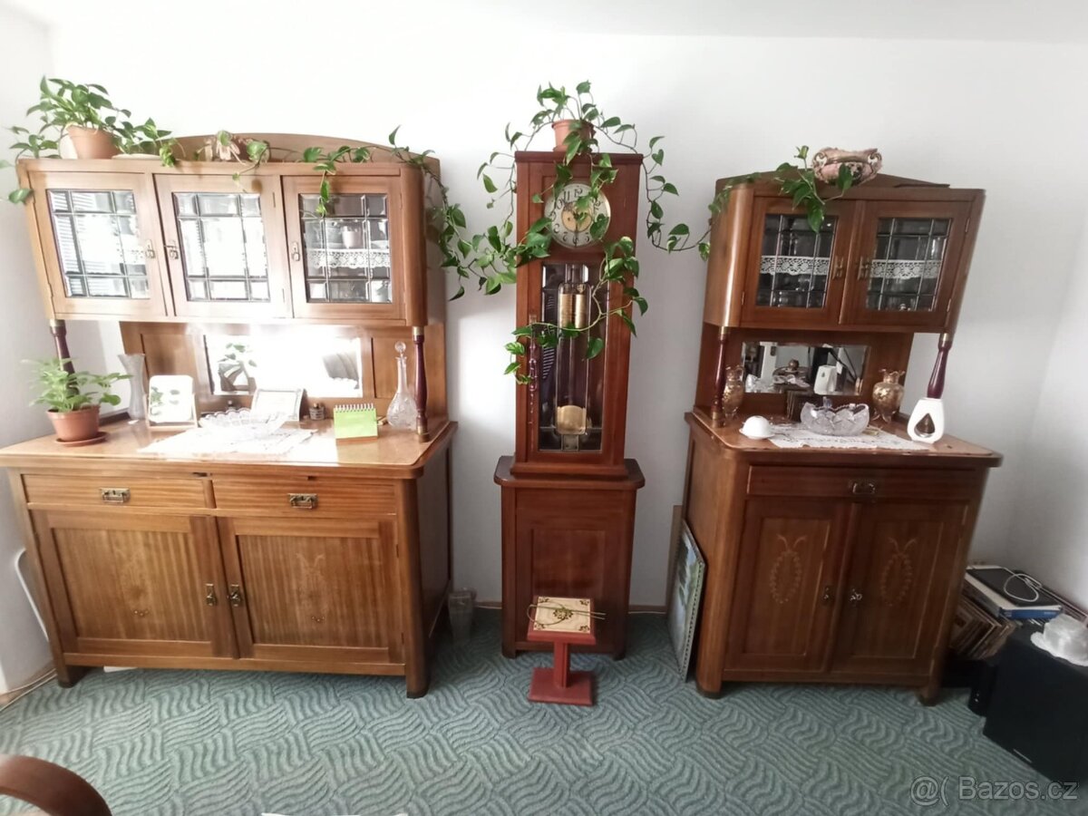 Starožitný nábytek