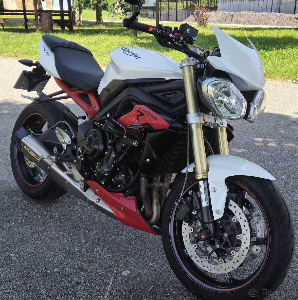 Triumph street triple (16 tis km)