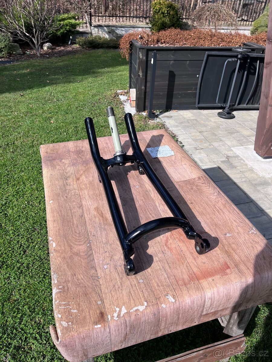 Přední vidlice earles BMW R60/2