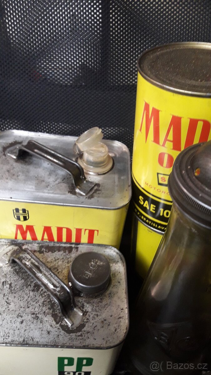 Plechovky s originálním olejem