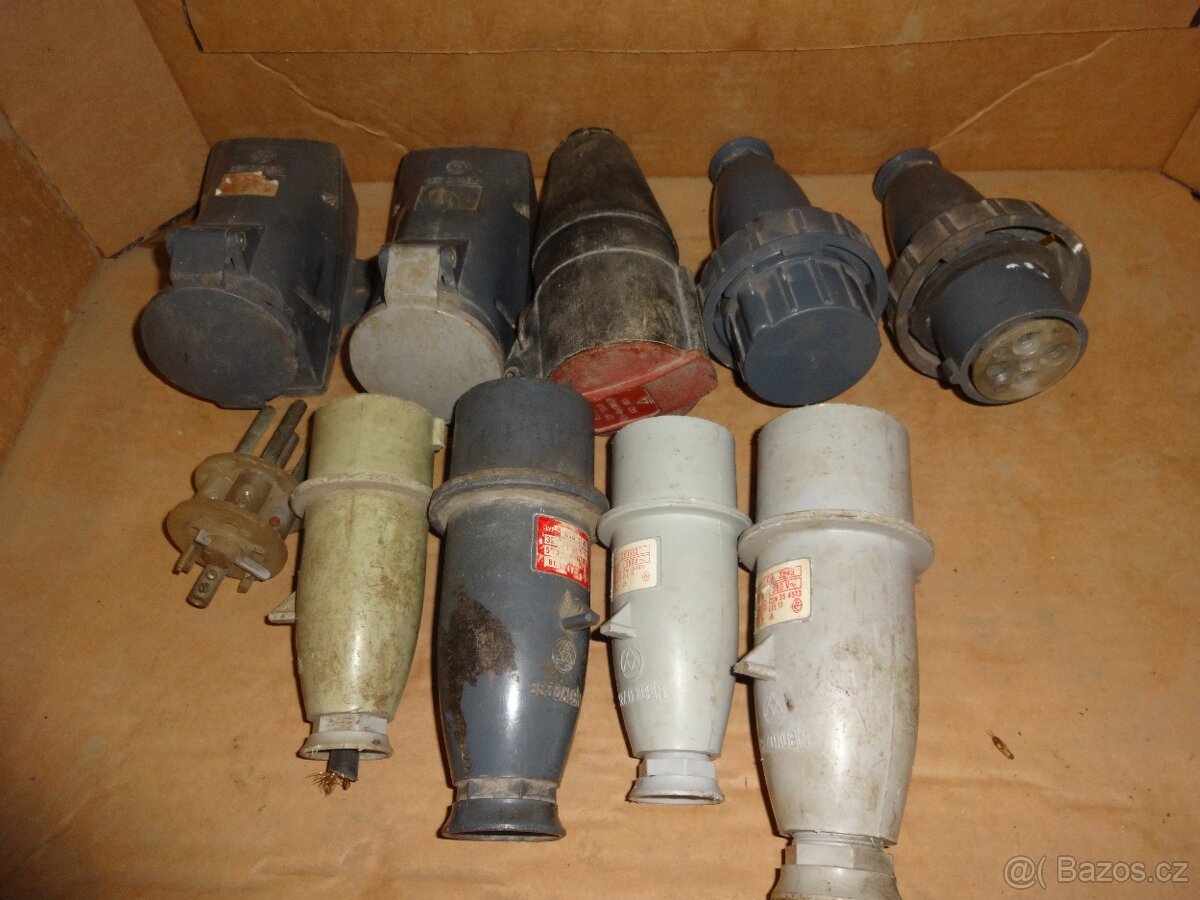 Zásuvky a vypínač