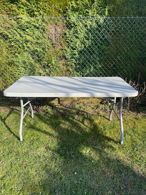 Plastový stůl obdélník