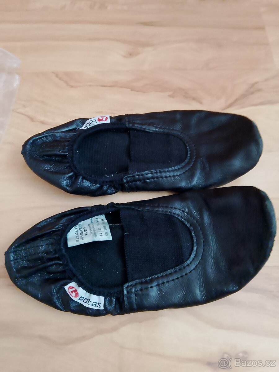 Gymnastické cvičky vel.28