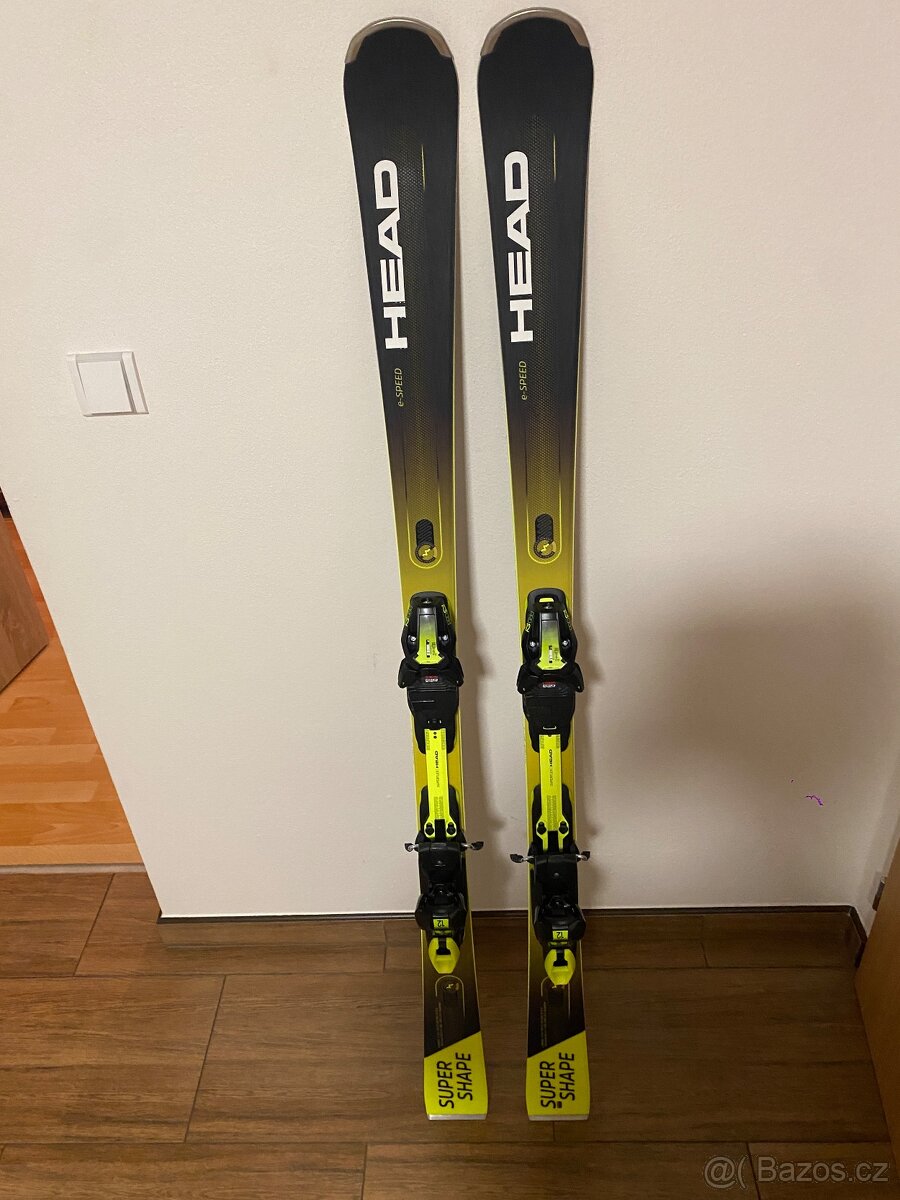 HEAD Supershape e-Speed 156 cm – skvělé sjezdové lyž