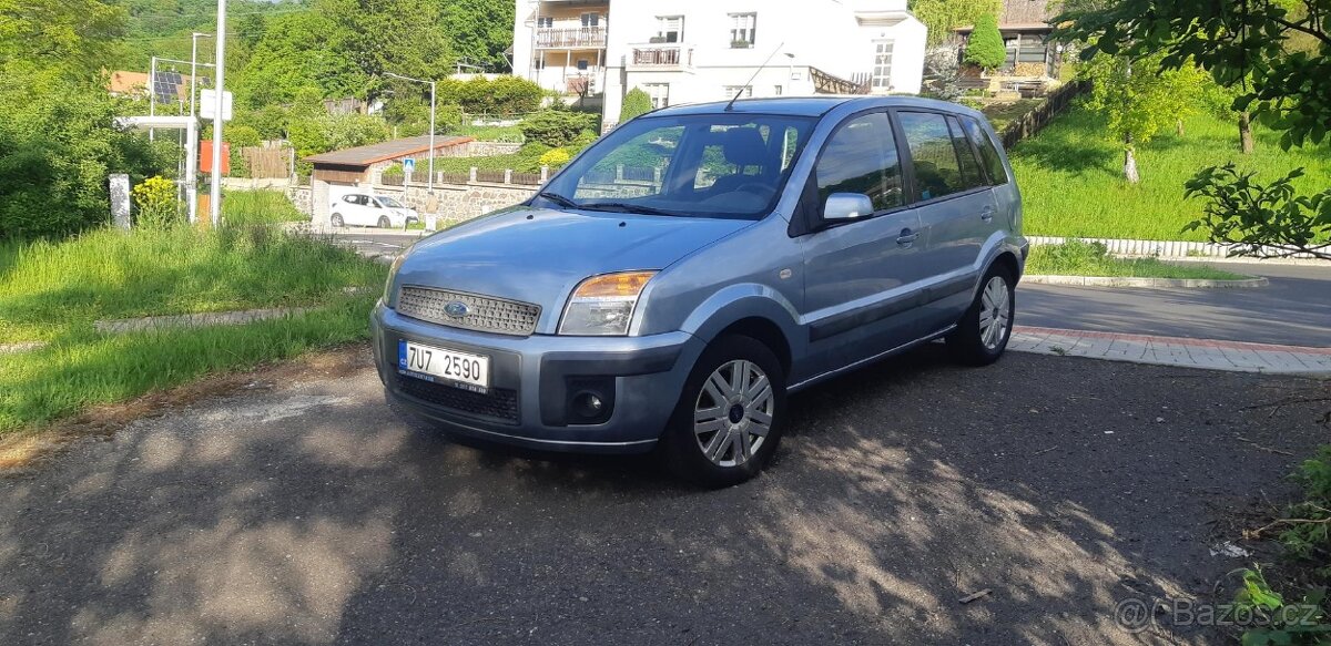 FORD FUSION 1.4 rok 2008 PERFEKTNÍ STAV GARÁŽOVÁNO