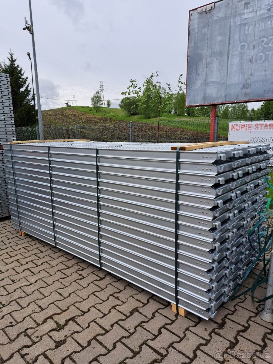 Lešení Baumann 100m2