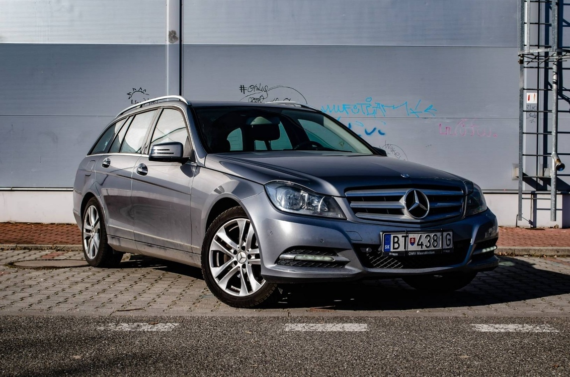 Mercedes-Benz C trieda Kombi 220 CDI BlueEFFICIENCY Elegance