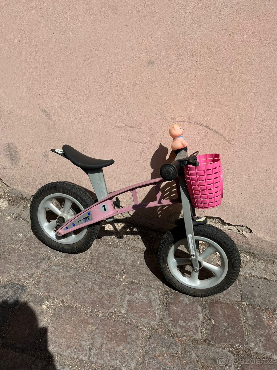 First bike - odrážedlo