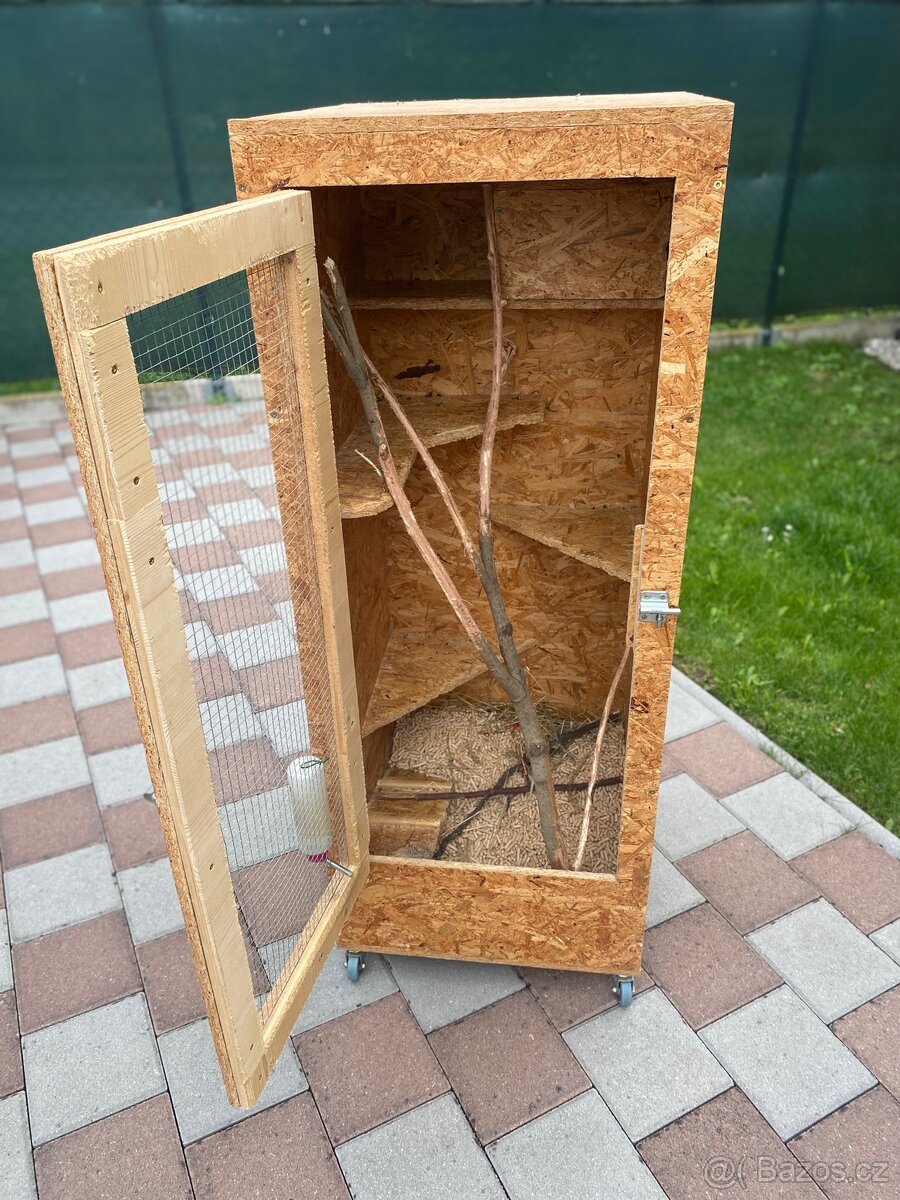 Prodám klec na činčilu nebo podobné