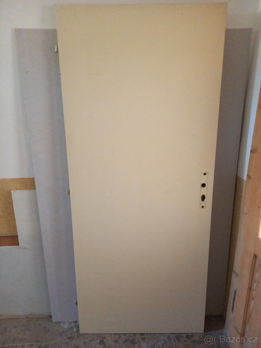 Interiérové dveře L 80 cm