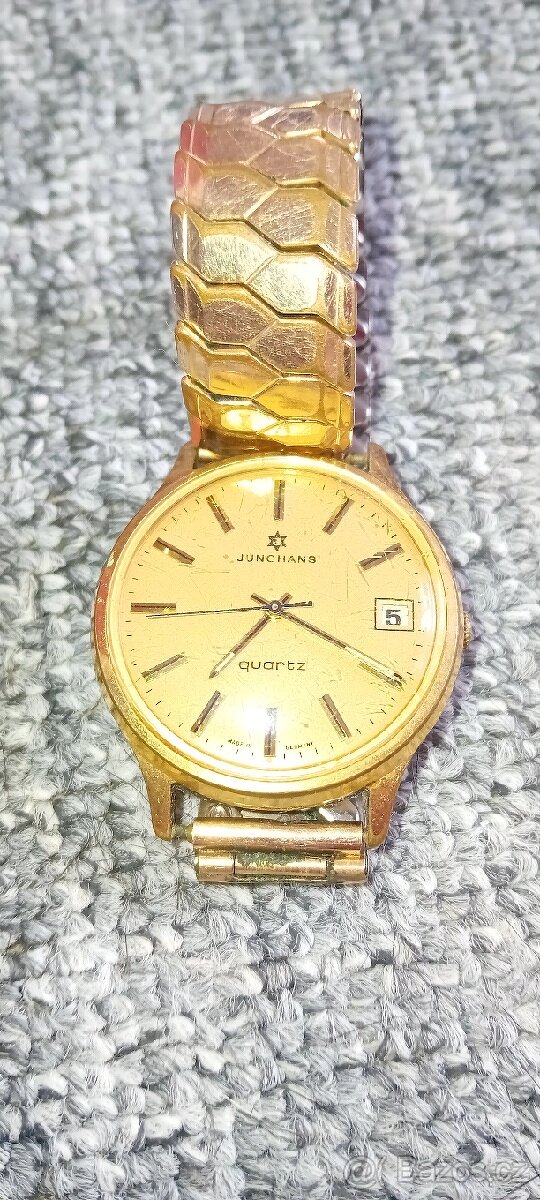 Hodinky Junghans