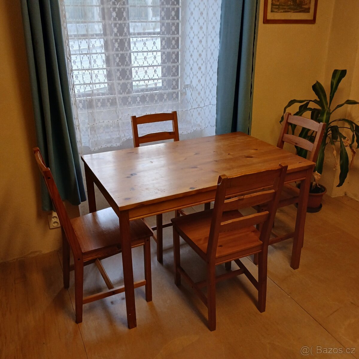 kuchyňský stůl + židle