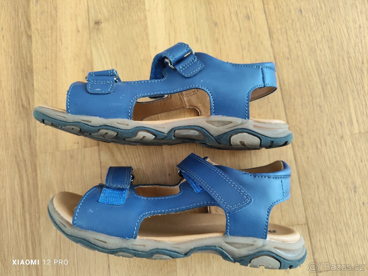 Chlapecké kožené sandály Baťa vel. 34