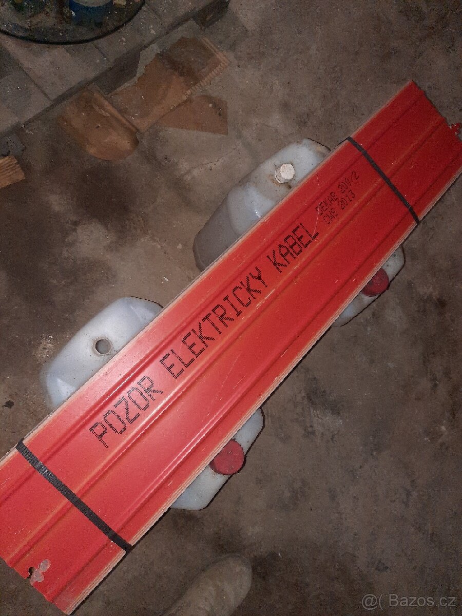 Kabelová krycí deska DEKAB 200/2 pozor elektrický kabel