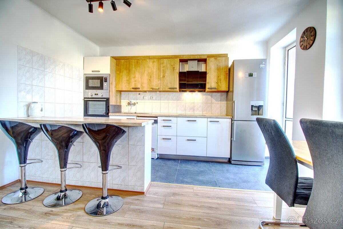 Byt 3+1, 92 m2/balkon, Hradec Králové – centrum.