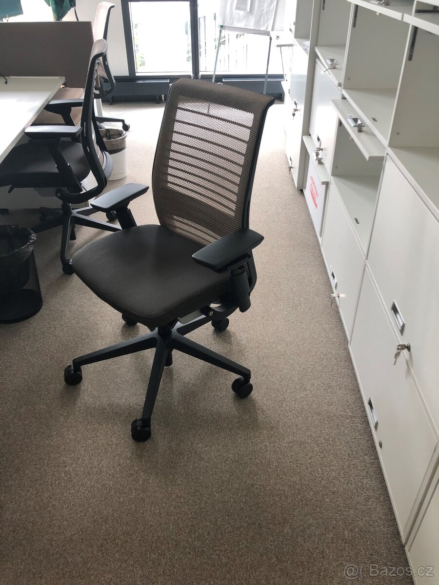 kancelářská židle Selkesse