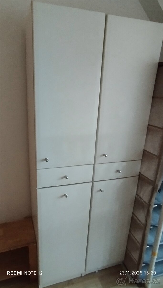 Koupelnová skříňky