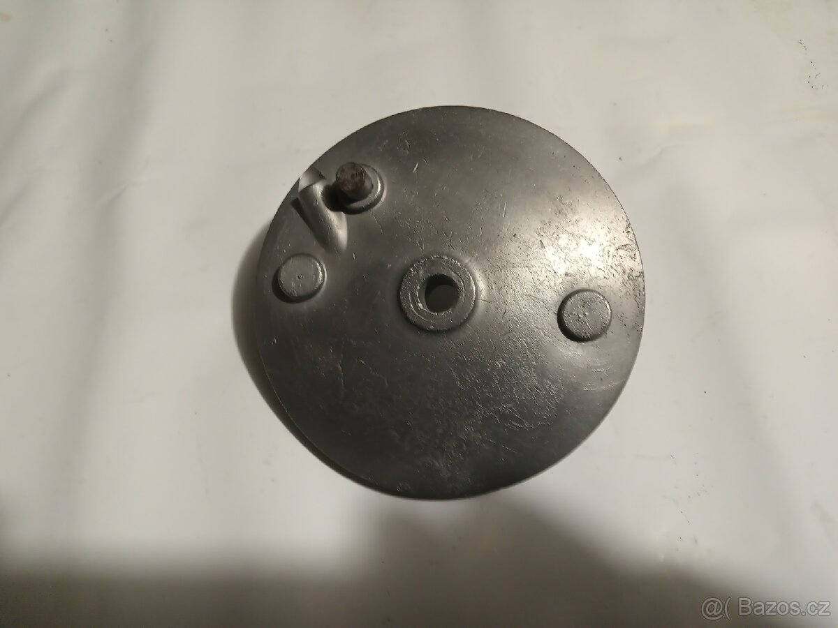 Brzdový štít Jawa 555