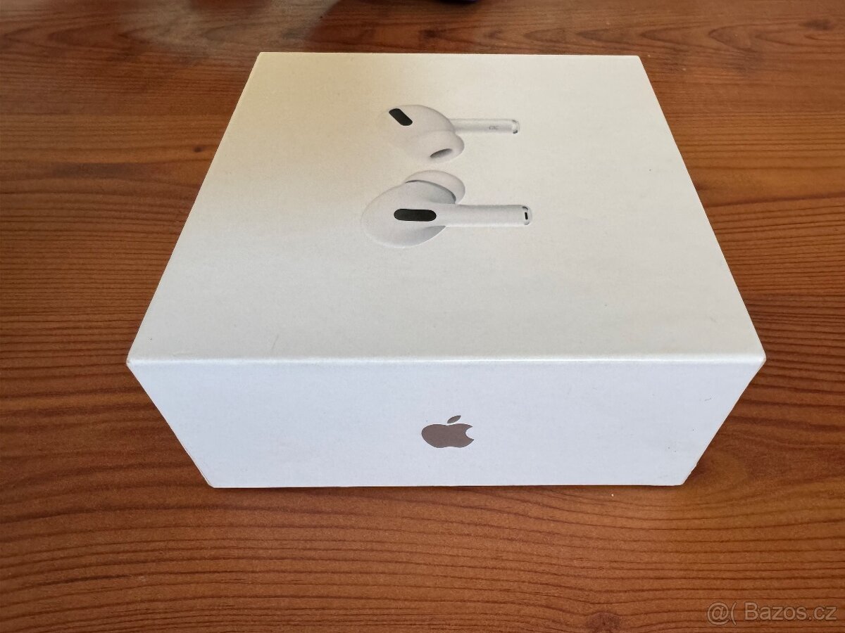 Apple AirPods krabička