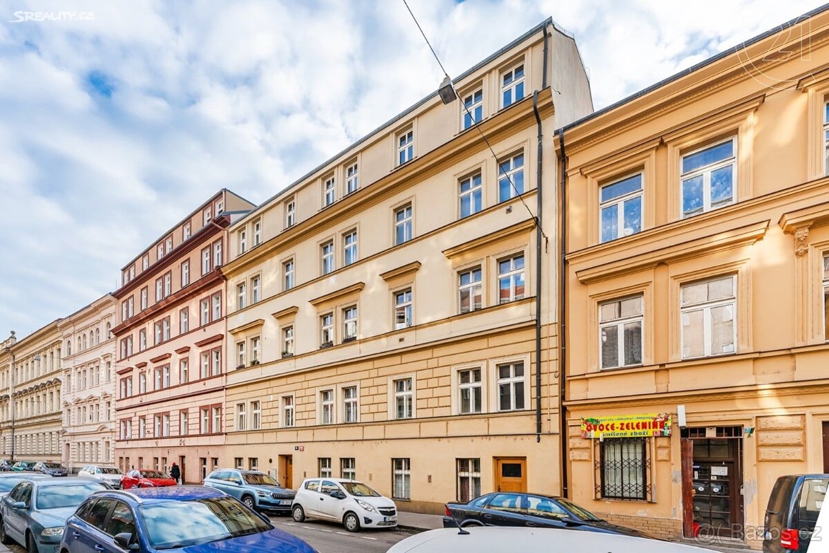 Prodej bytu 2+kk 49 m² Grafická, Praha - Smíchov