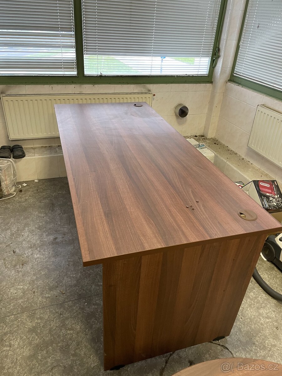 Kancelářský nábytek