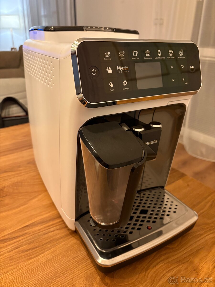 Kávovar Philips series 4300 lattego