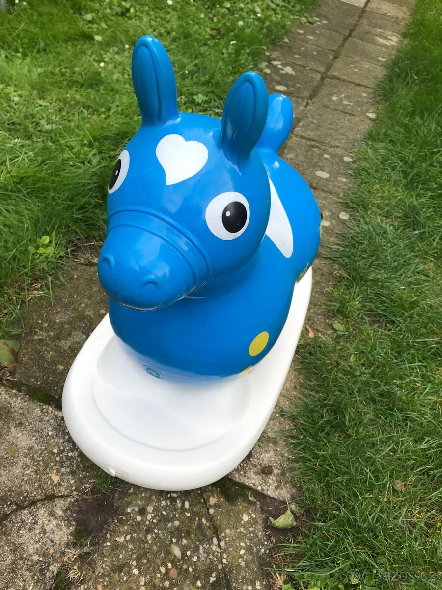 Hopsadlo Rody s houpackou