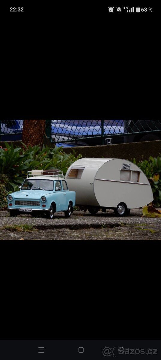 Trabant 1:8 plus karavan Hachette