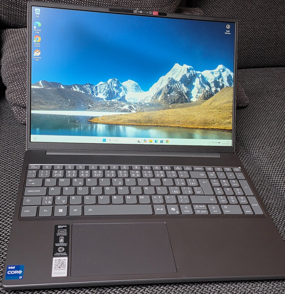 Prodám Notebook Lenovo IdeaPad Slim 3 (i7/24GB/512GB)