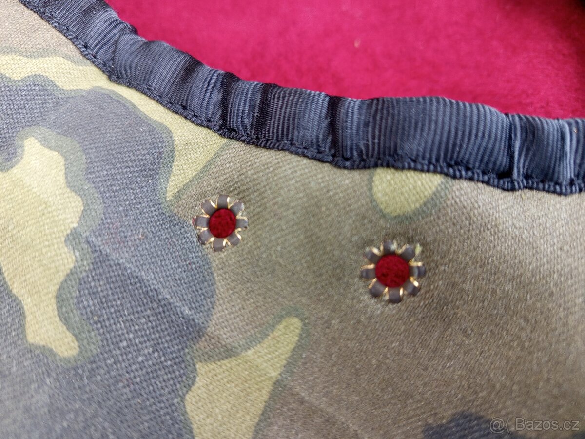 Vysadkovy baret vz.85