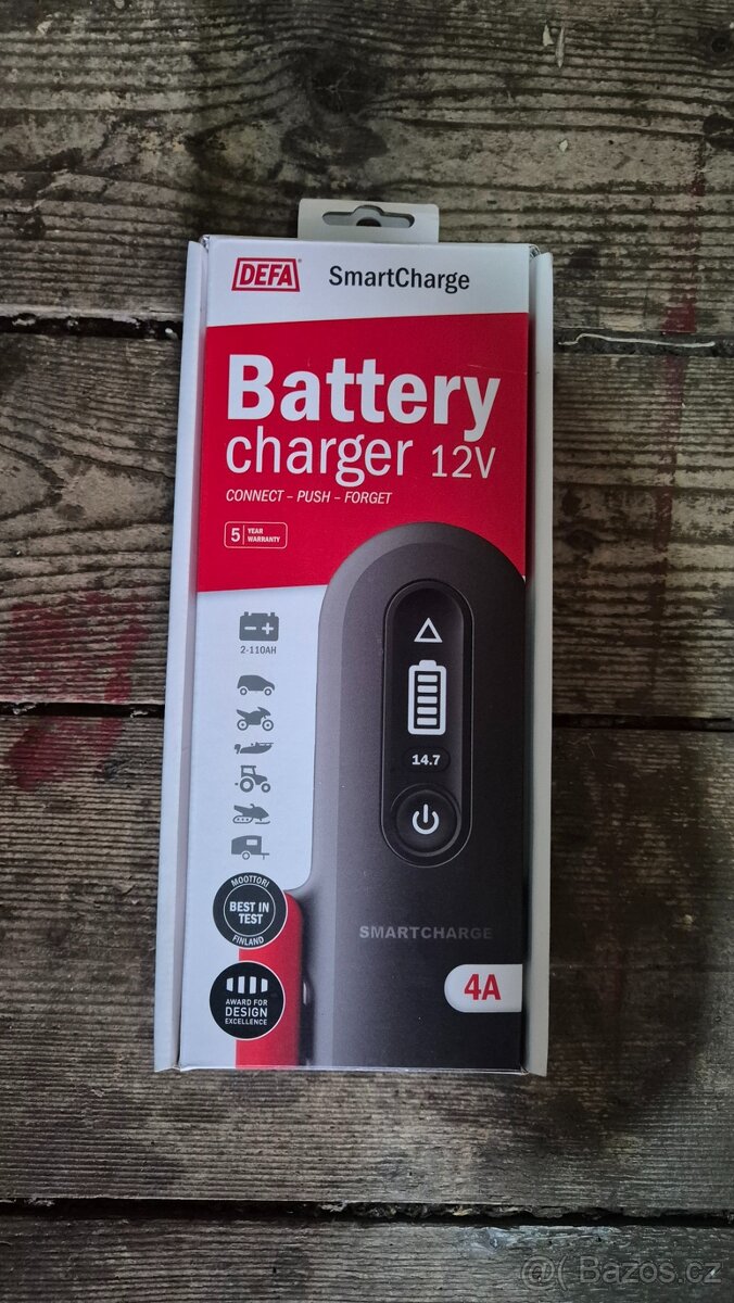 Nabíječka autobaterií DEFA SmartCharge 4A