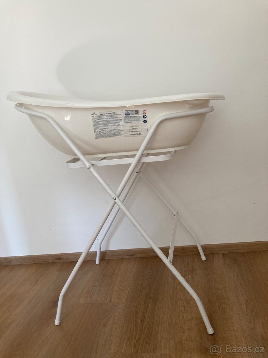 Vanička s podstavcem