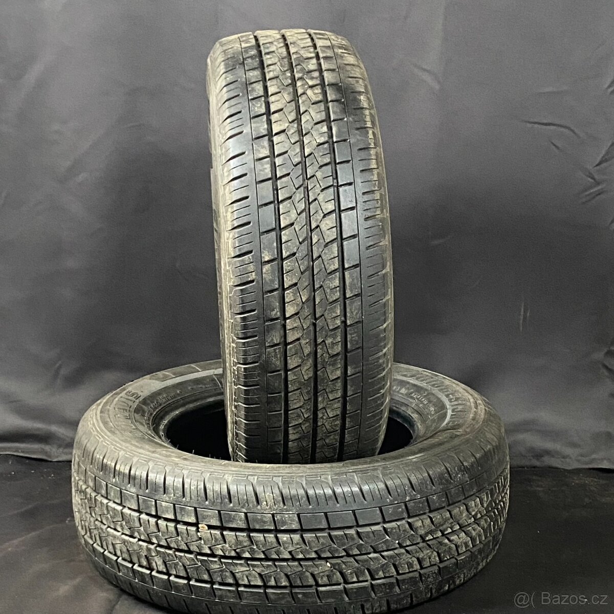 Letní pneu 215/65 R15C 104/102T Bridgestone 1x7 a 1x9mm