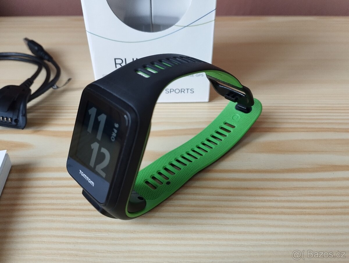 Sportovní hodinky TOMTOM Runner 3 Cardio