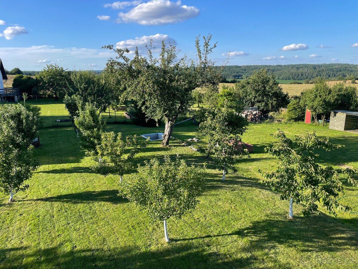 Stavebni pozemek 1650 m2
