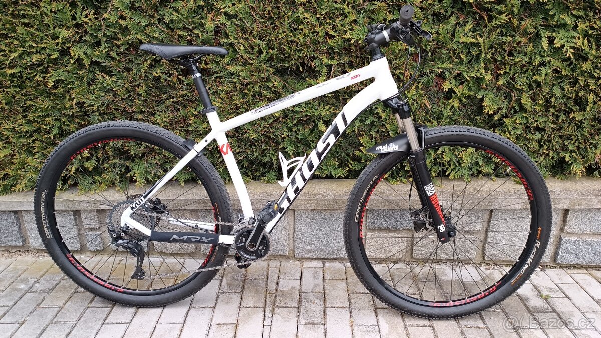 Ghost Kato 7.9 AL star white, kola 29", velikost L
