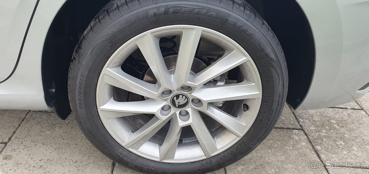 Litá kola s letními pneu R17 205/50
