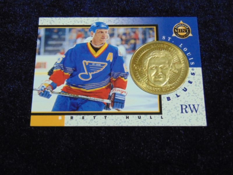 prodám hokejovou kartu Brett Hull 1997-1998 , Pinnacle