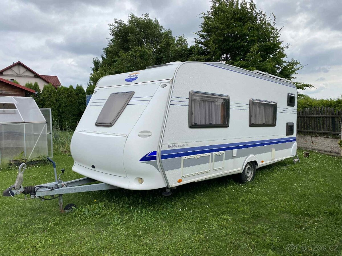 HOBBY 500 KMFE - TOP STAV / PALANDY / KLIMATIZACE