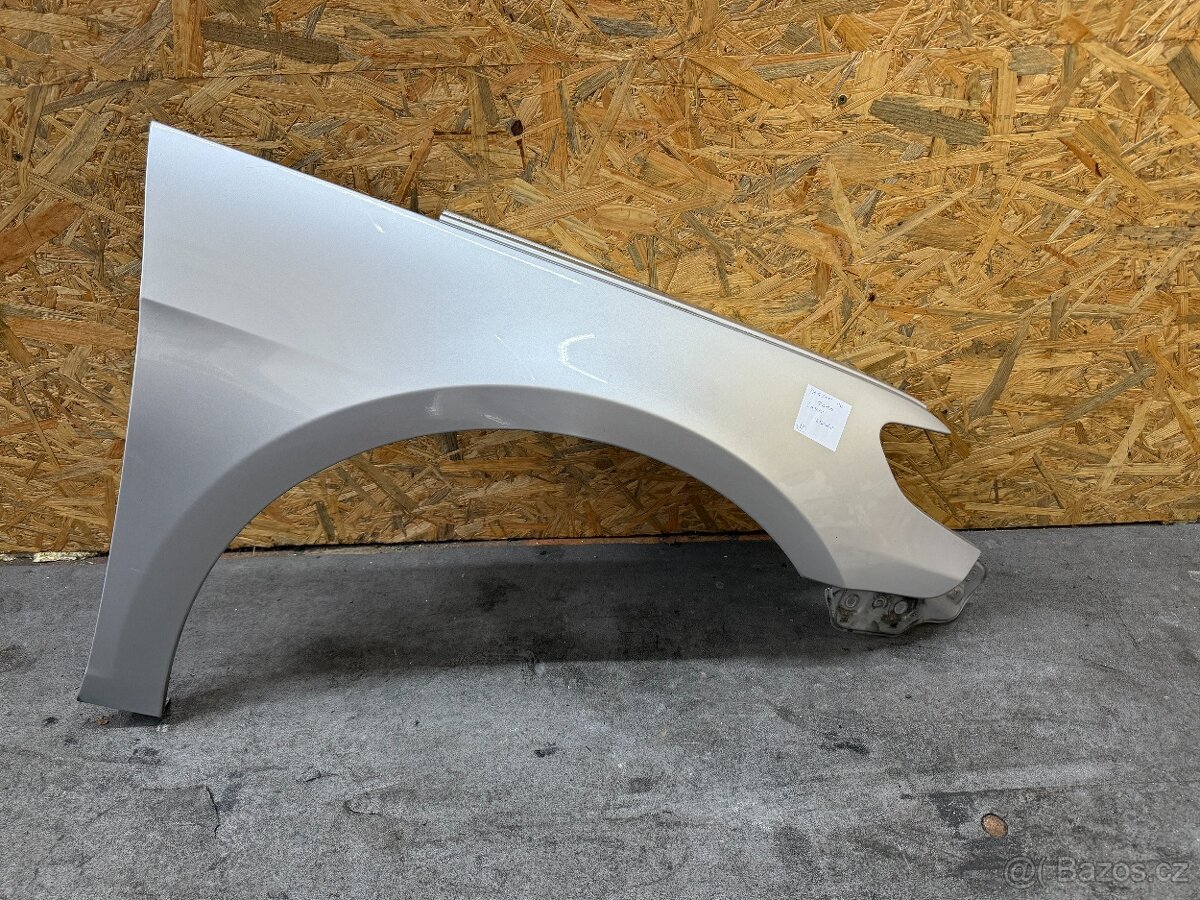 Pravy blatnik Vw Passat CC 2010