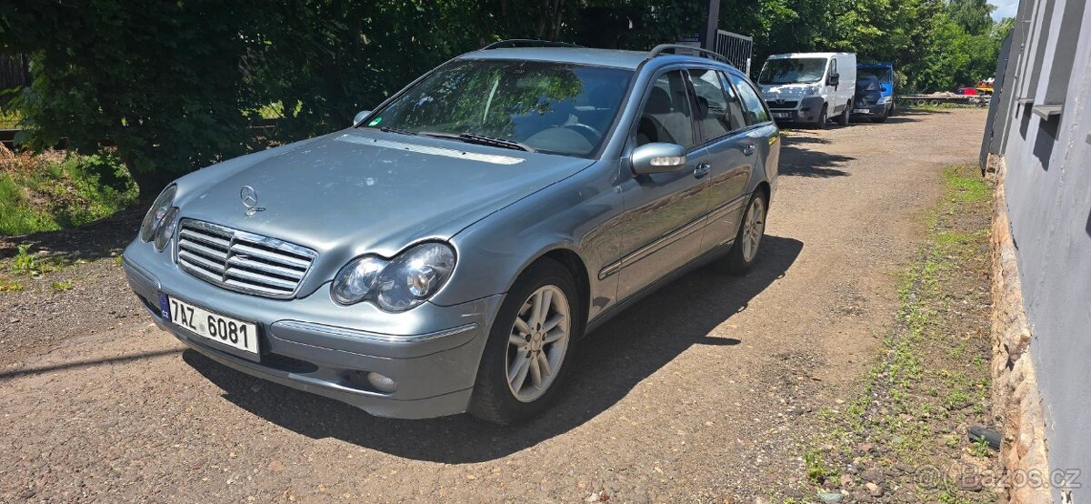 Mercedes -Benz C220 CDI 2.2 105kw rok-2004