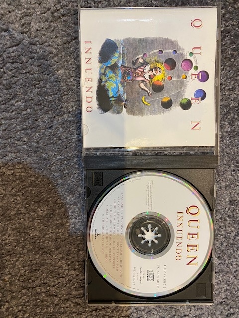 QUEEN cd