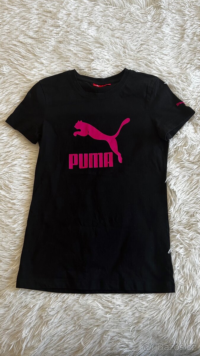 Černé triko s růžovým nápisem Puma
