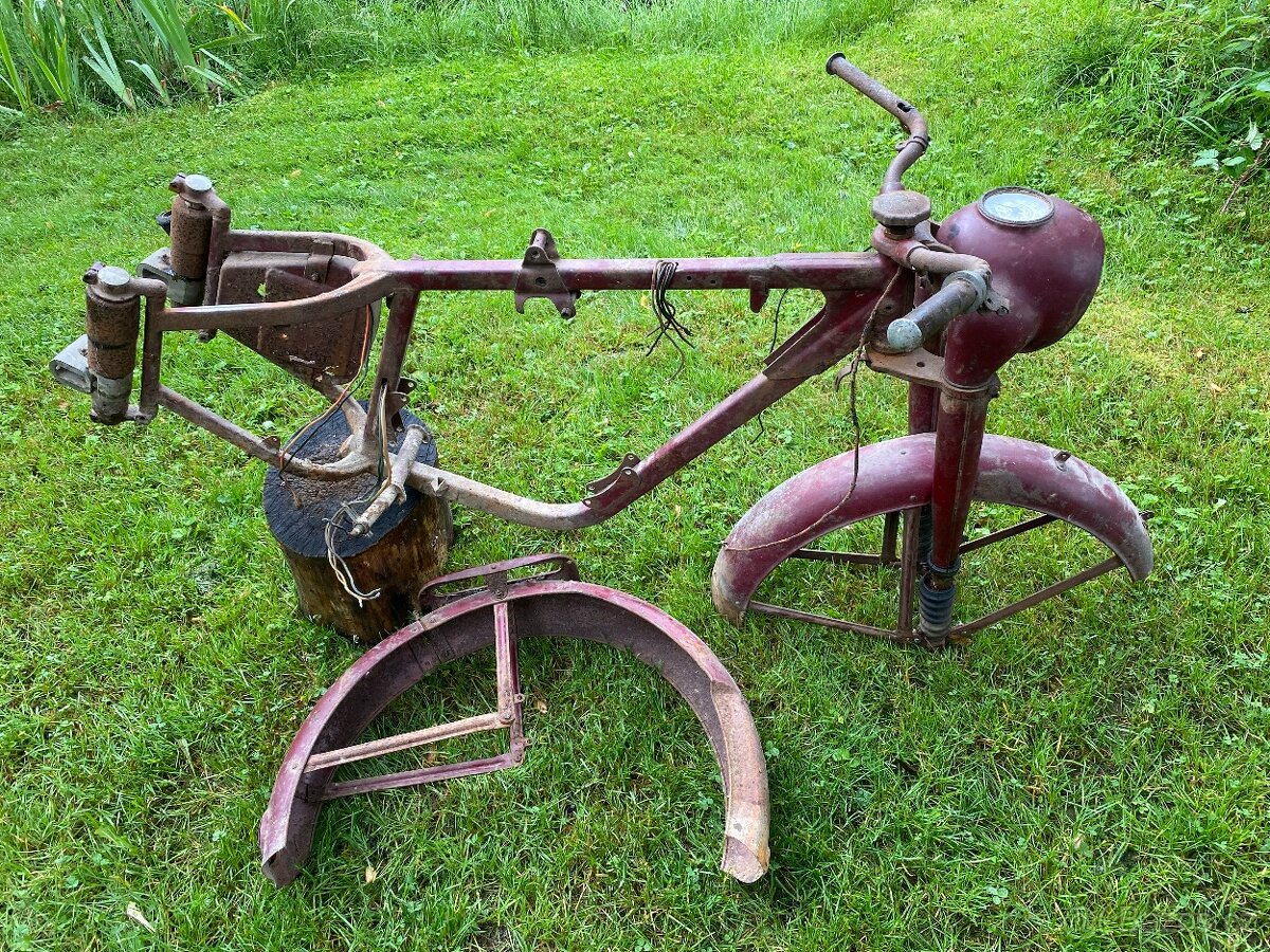 JAWA PÉRÁK 350