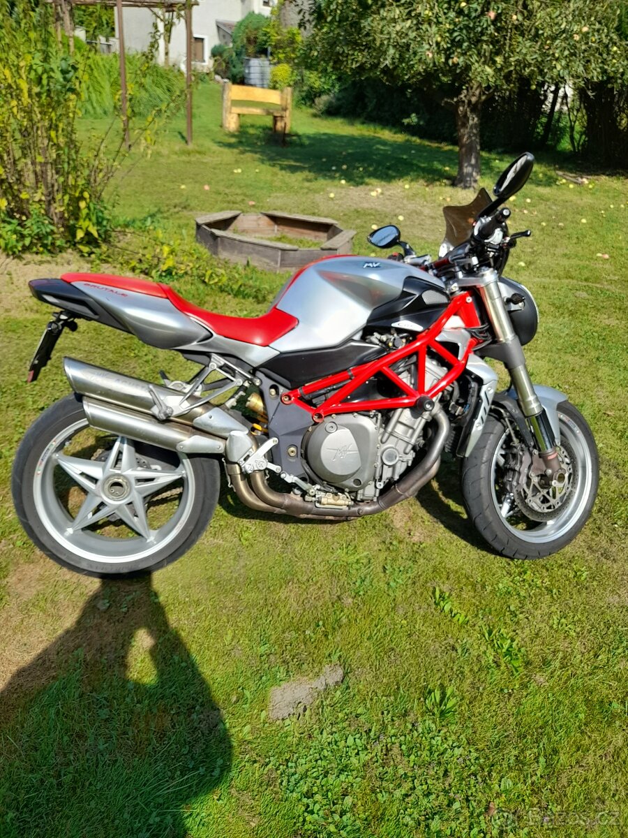 MV Agusta Brutale 910