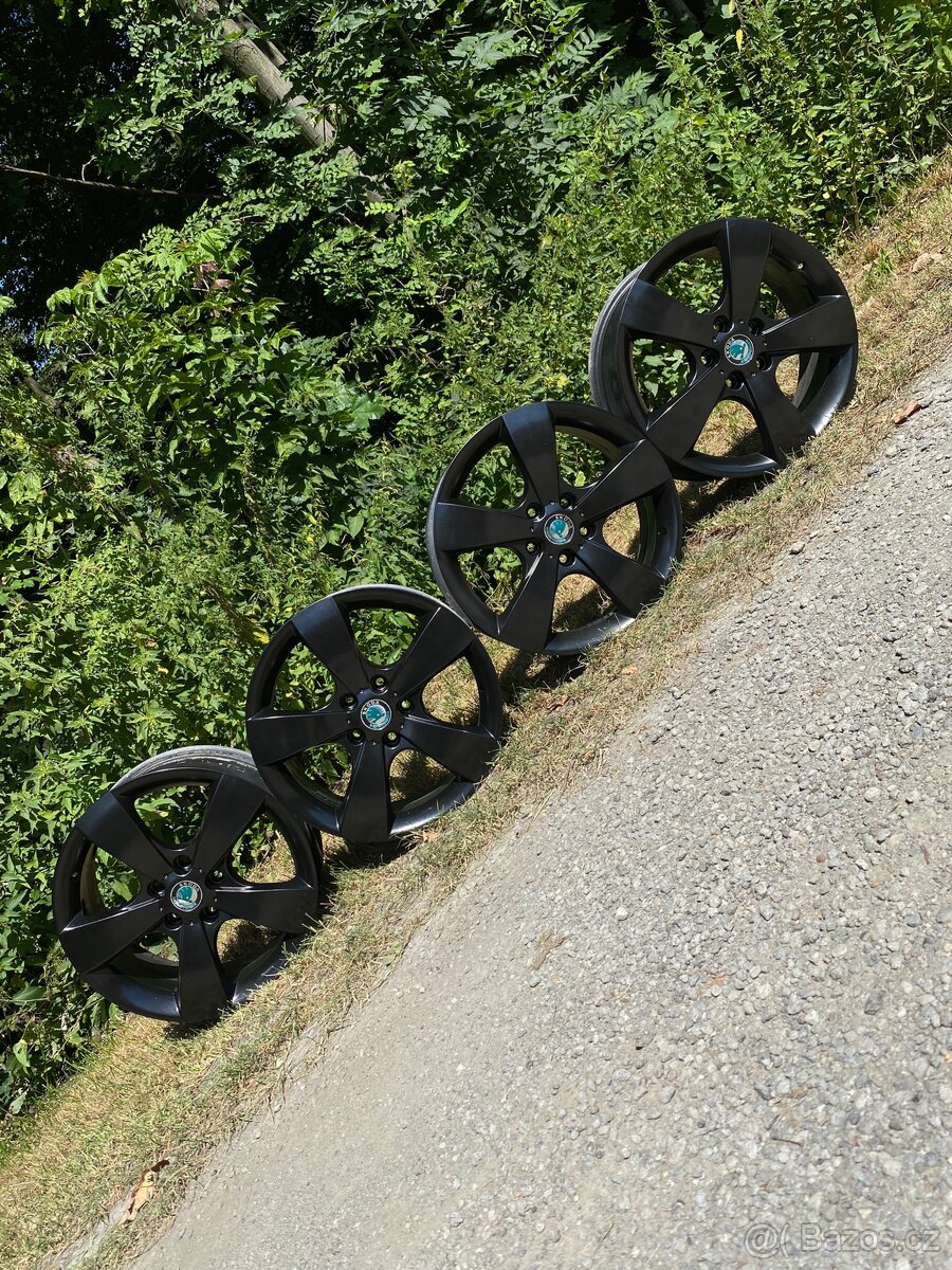 Alu kola R17 originál Škoda