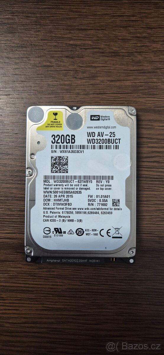 Pevné disky SATA 2.5" WD 320GB.